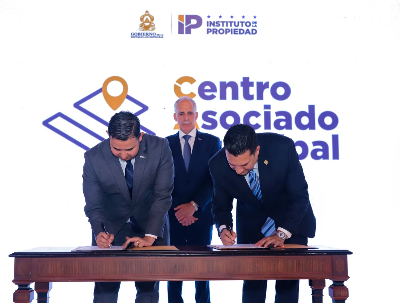 Lanzamiento oficial de la Red Nacional de los Centros Asociados Municipales (CAM).