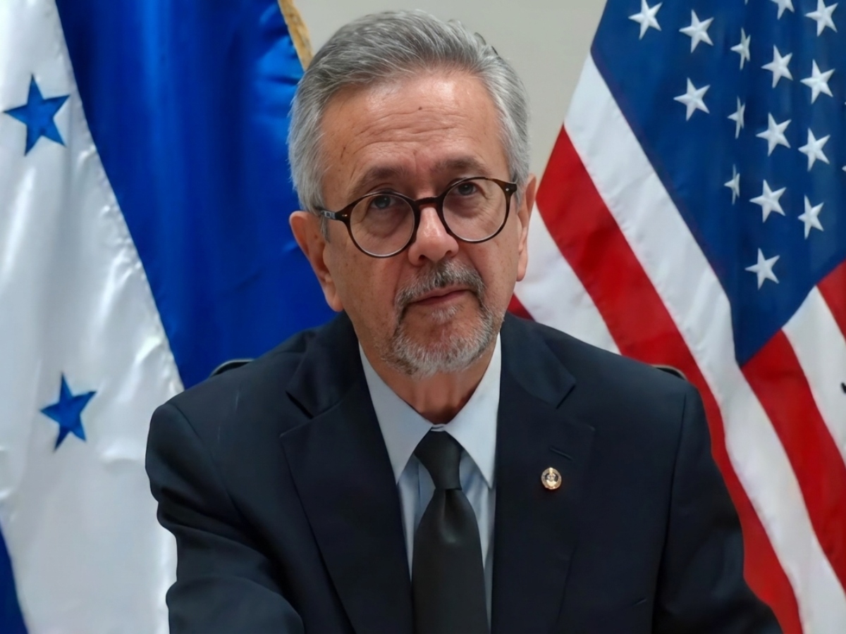 Roberto Flores Bermúdez, embajador de Honduras en Washington, D.C.