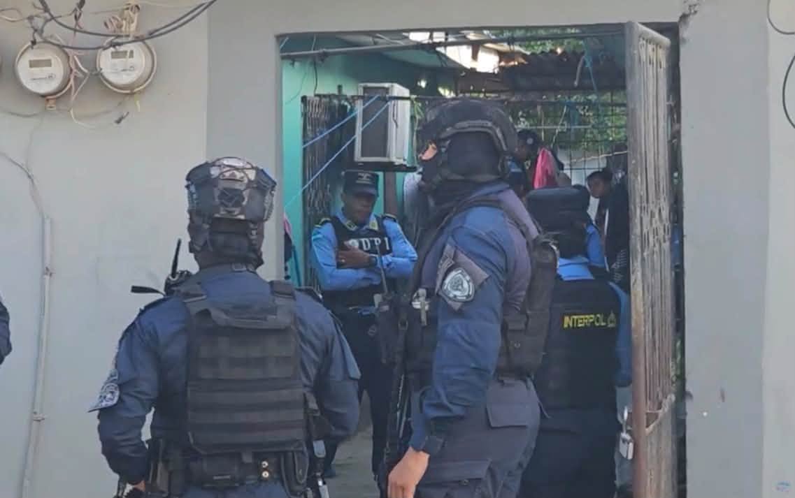 Policía Nacional y Fuerzas Armadas ejecutan operaciones focalizadas contra estructuras criminales en distintos puntos del país.