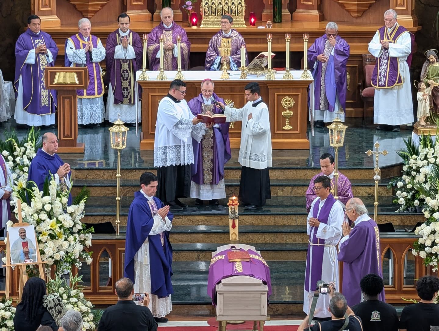 3. El accidente ocurrió en la iglesia Nuestra Señora del Perpetuo Socorro