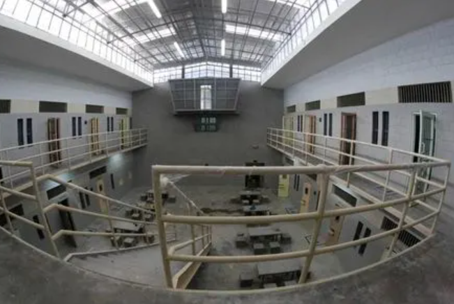 Honduras planifica construir nuevo centro penal