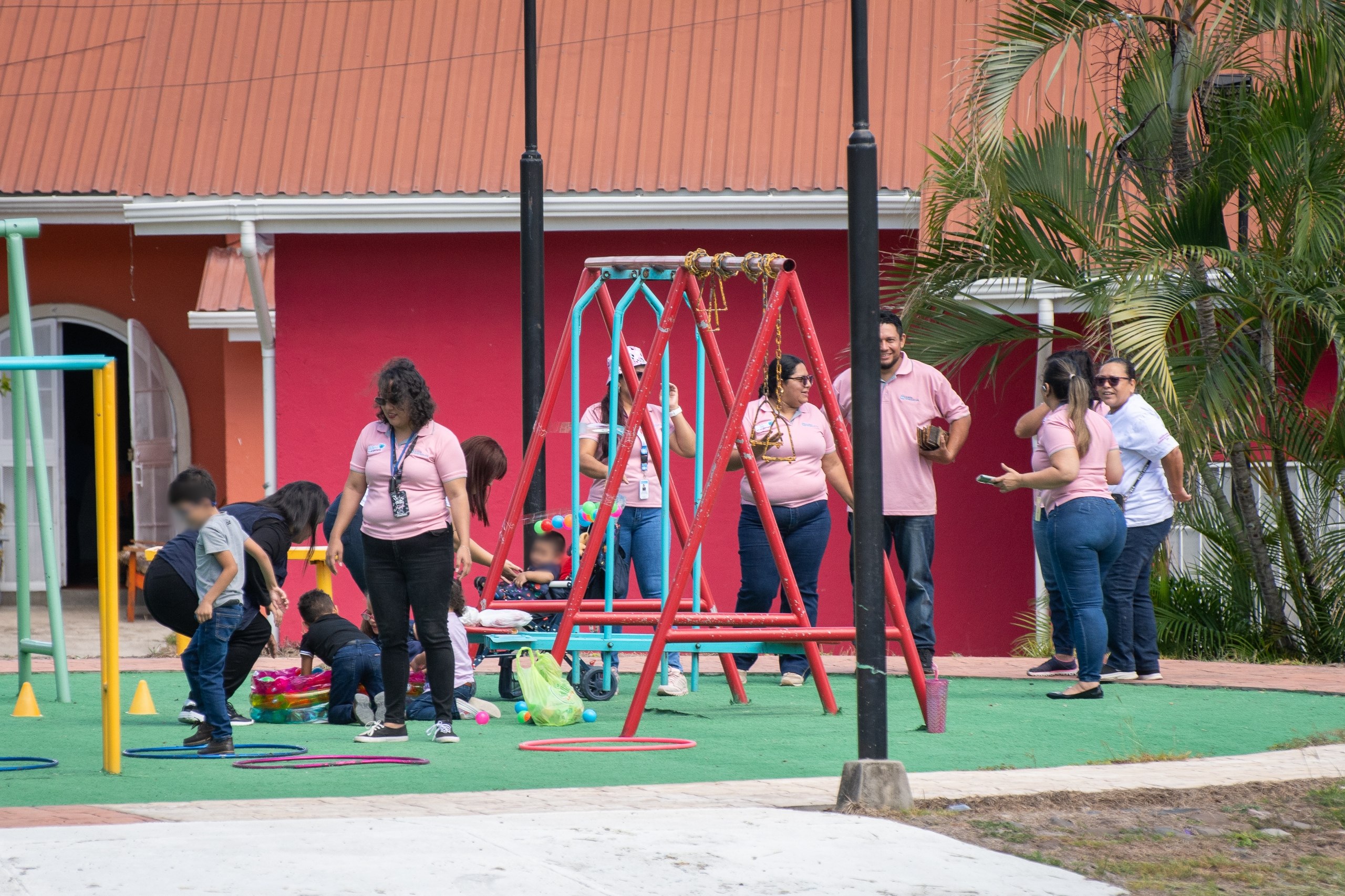 Aldeas Infantiles SOS es una organización sin fines de lucro, no gubernamental e independiente.