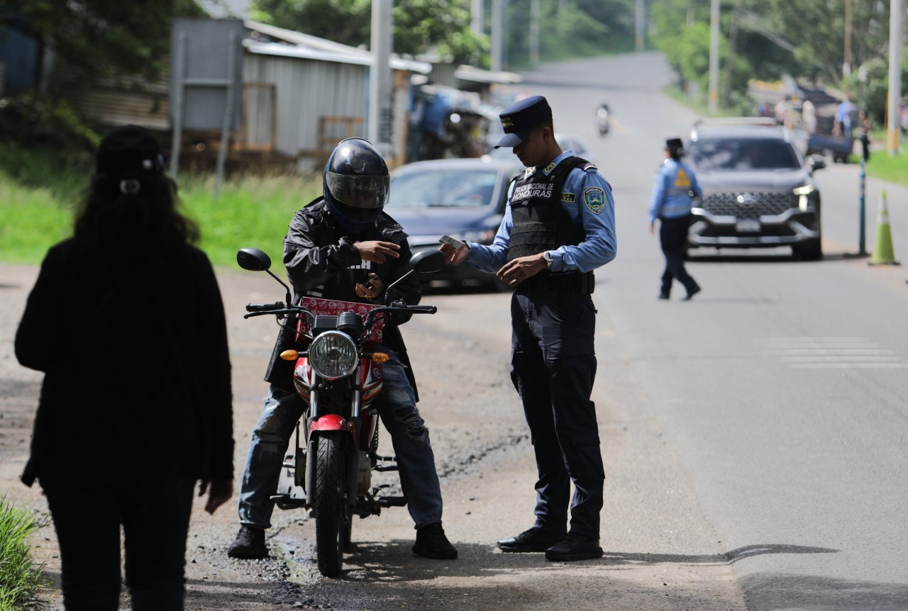 Operativos con saturación policial en barrios y colonias