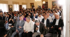 autoridades del Gobierno de Honduras,