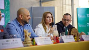 Autoridades en la ExpoCopán