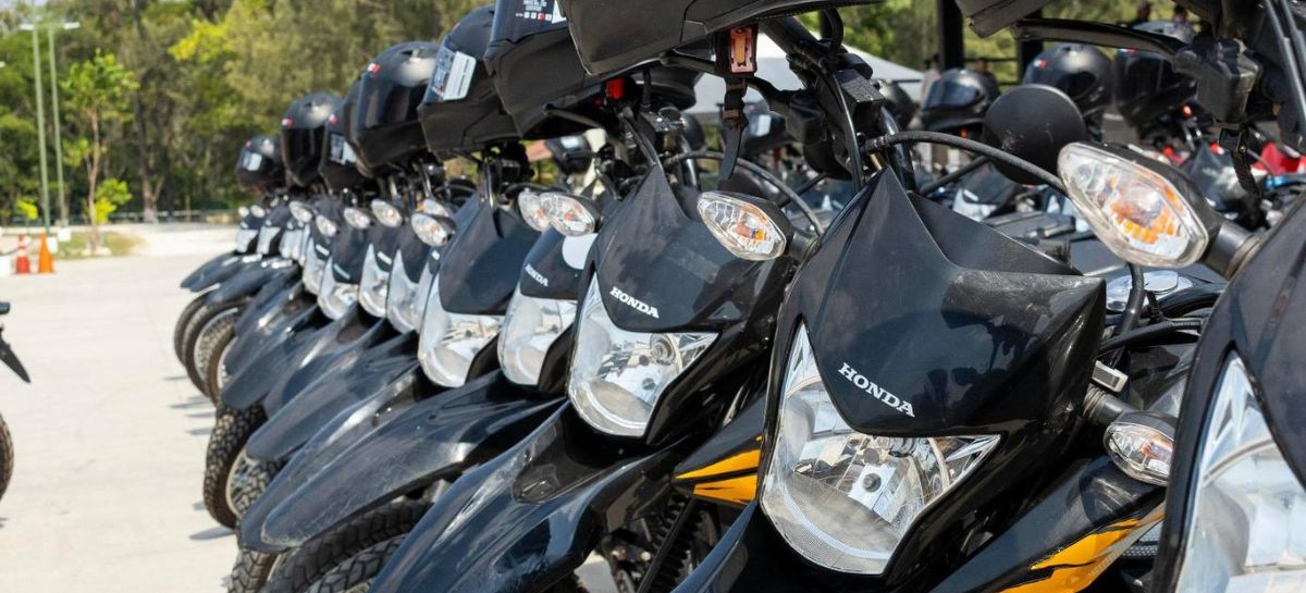 Sedesol entrega 100 motocicletas para reforzar atención médica en zonas rurales de Honduras