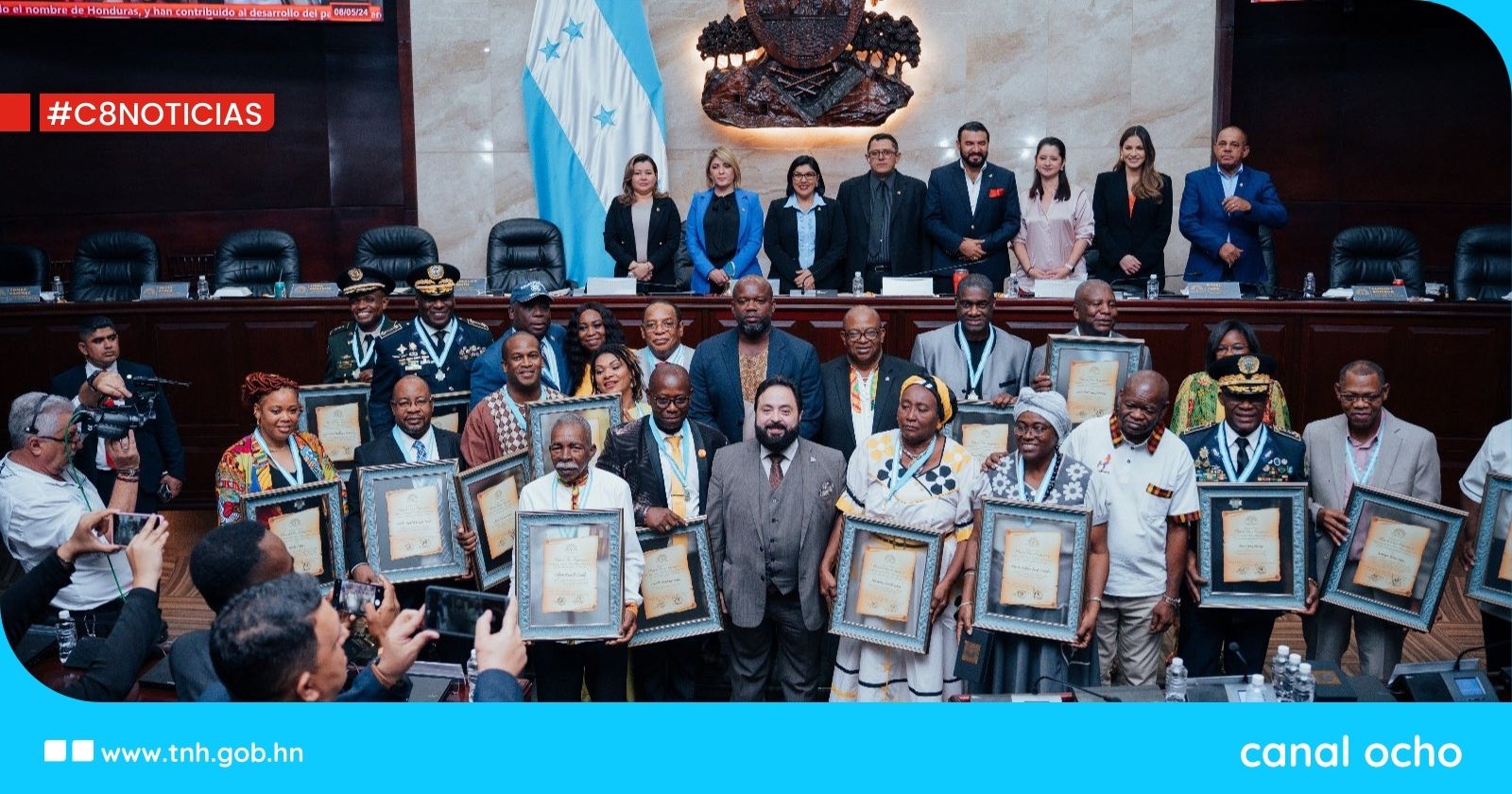 Presidente del CN condecora a distinguidos afrodescendientes que han enaltecido el nombre de Honduras