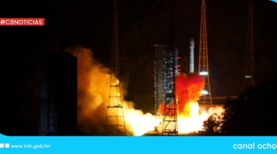 China lanza nuevo satélite de servicios de internet de órbita alta