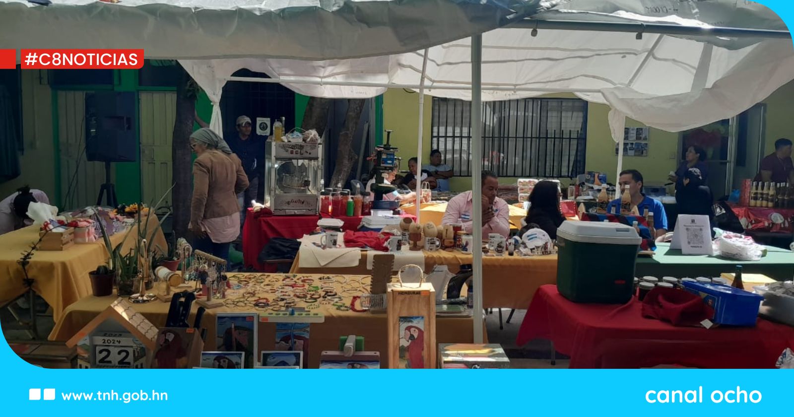 INA desarrolla con éxito la feria de campesinos 