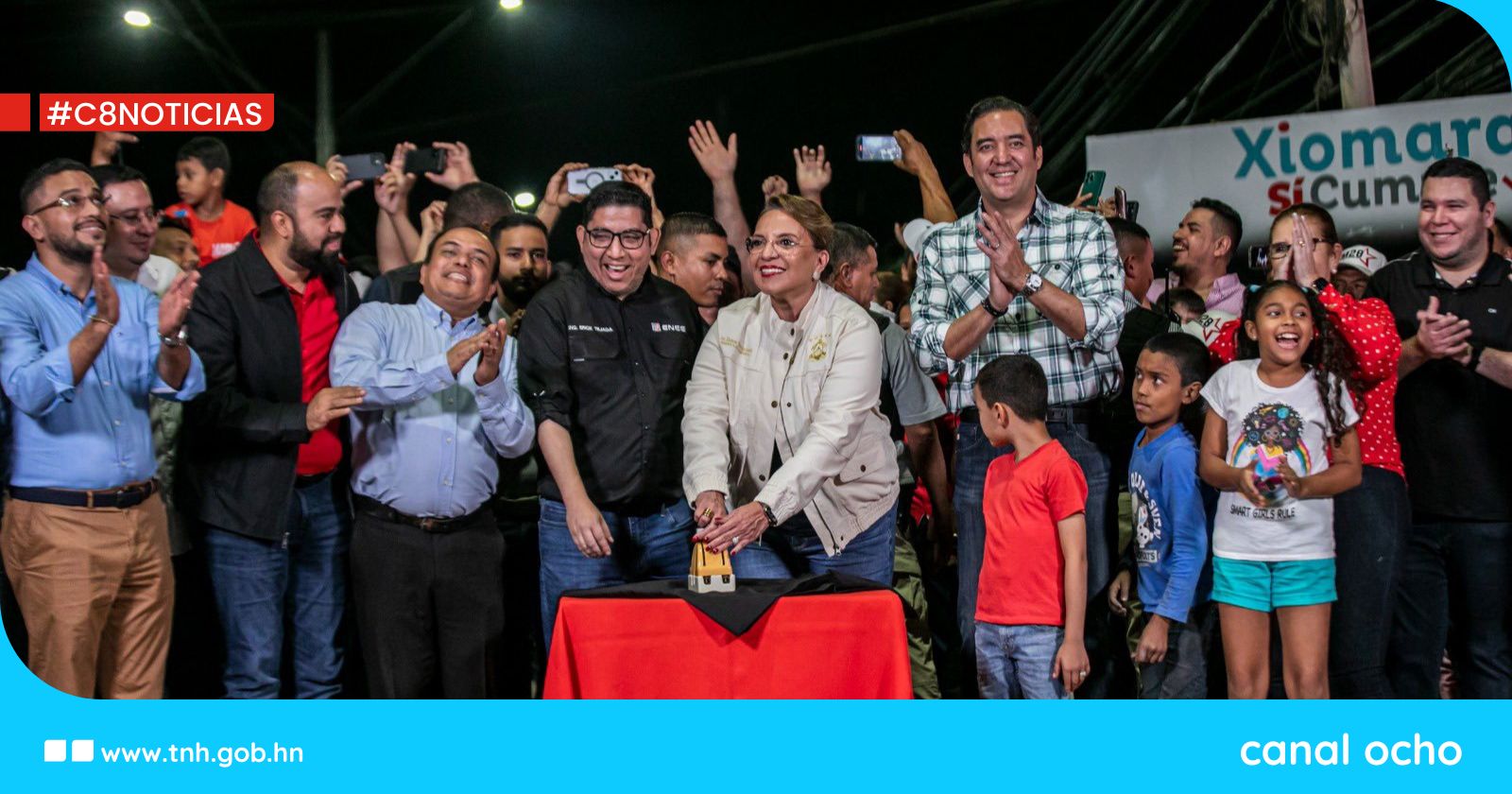 Presidenta Xiomara Castro inaugura 12 proyectos de iluminación en el departamento de Olancho