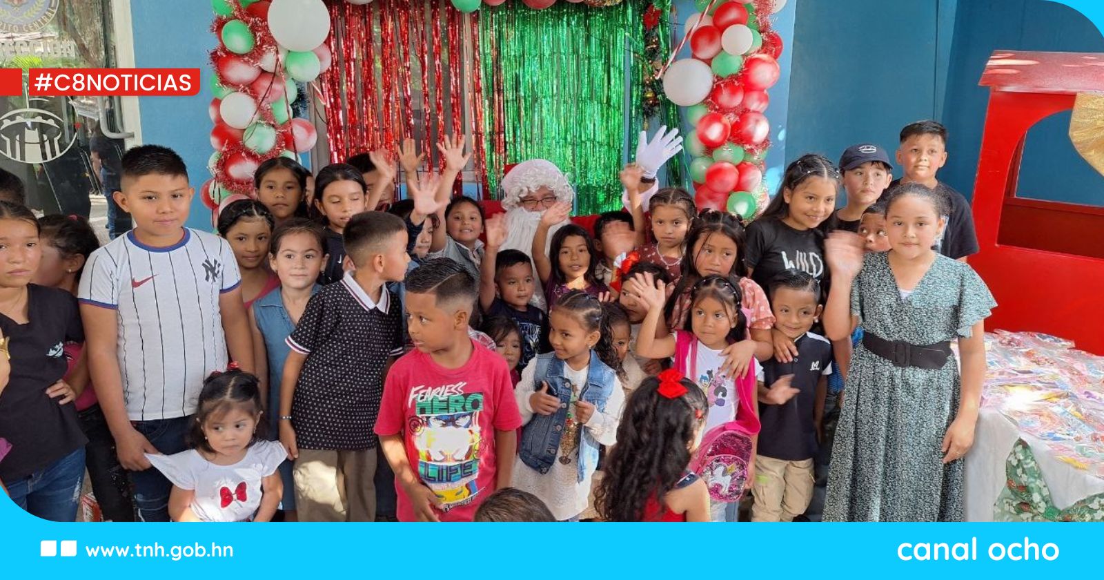 Magia de San Nicolás llega a la Policía Municipal del Distrito Central