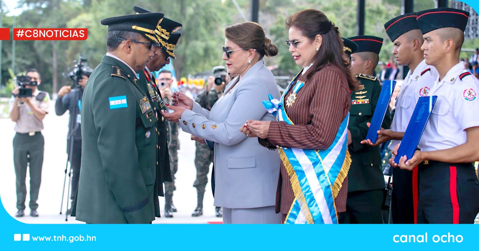 Presidenta Xiomara Castro lidera ceremonia por el 199 aniversario del Ejército