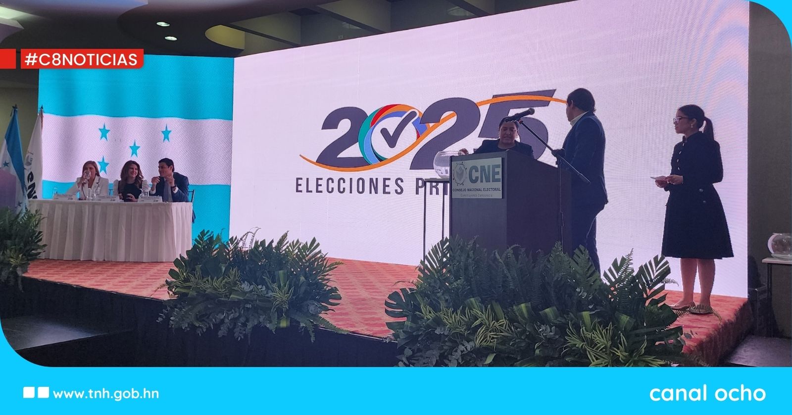 CNE realiza sorteo para determinar posiciones de movimientos en papeletas de las elecciones primarias 2025