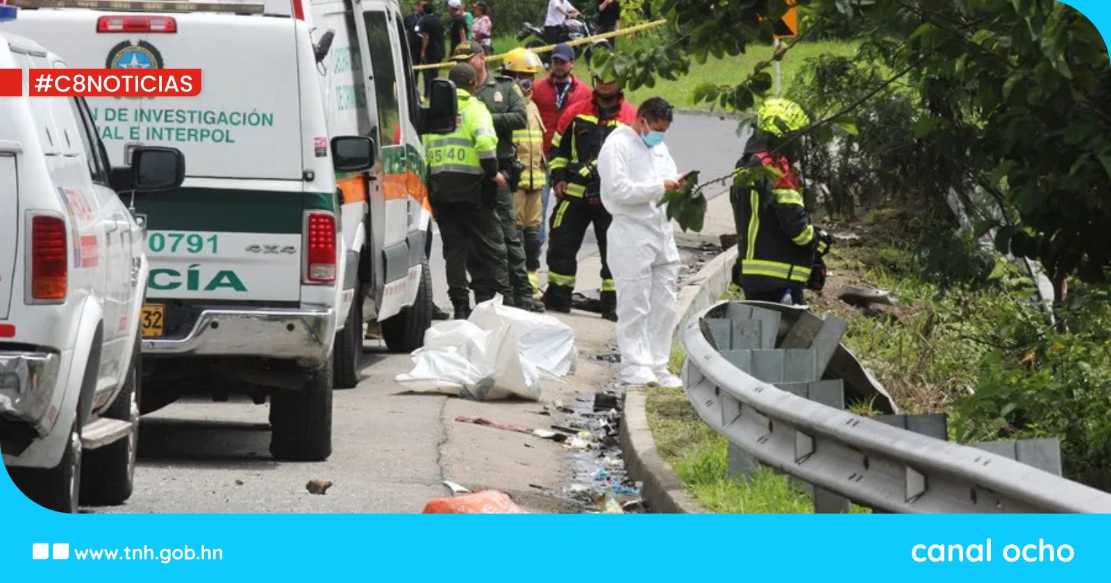 Autobús turístico cae a un abismo dejando 12 muertos y 30 heridos en Colombia