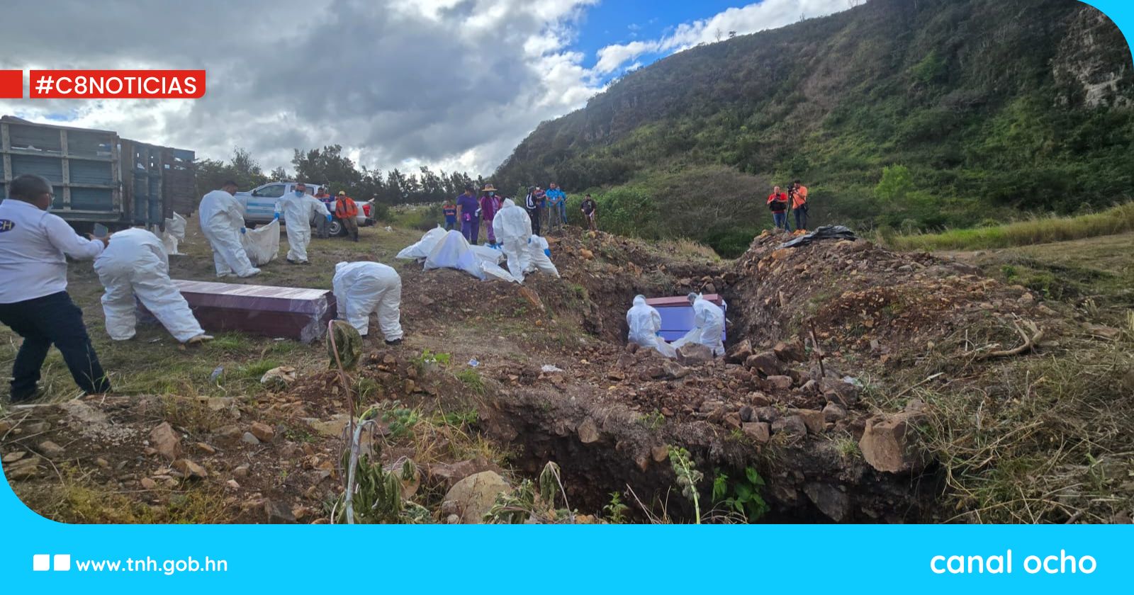 Realizan primera inhumación de cuerpos no identificados en la morgue del MP