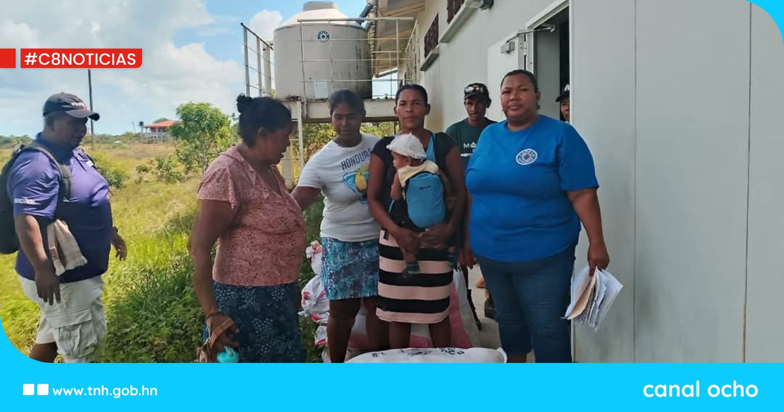 Gobierno entrega ayuda humanitaria a familias vulnerables en Puerto Lempira
