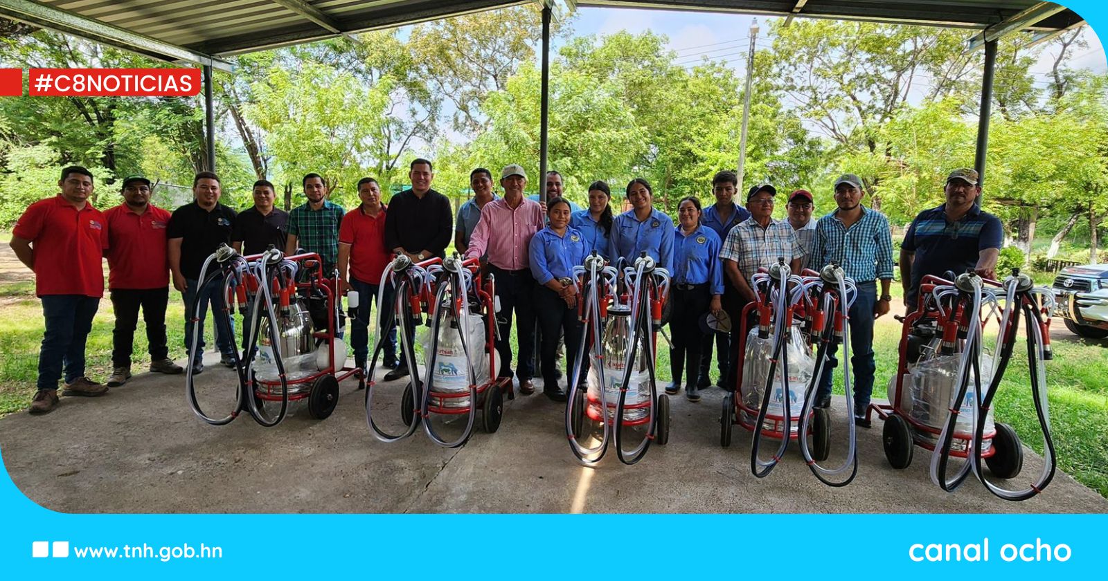 SAG entrega 200 ordeñadoras automáticas a productores a nivel nacional