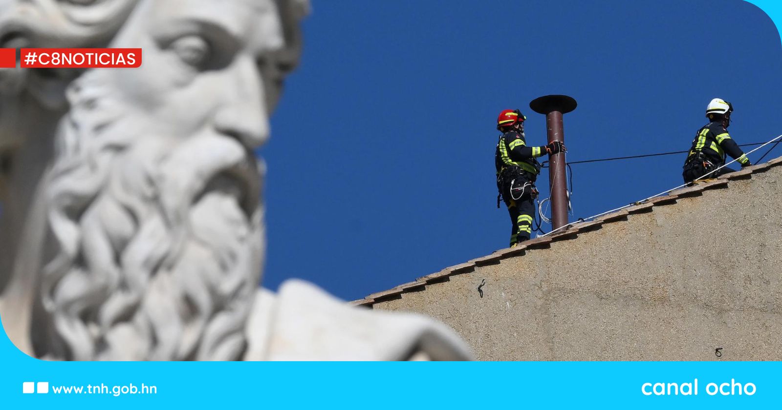Instalan chimenea en la Capilla Sixtina para el próximo cónclave