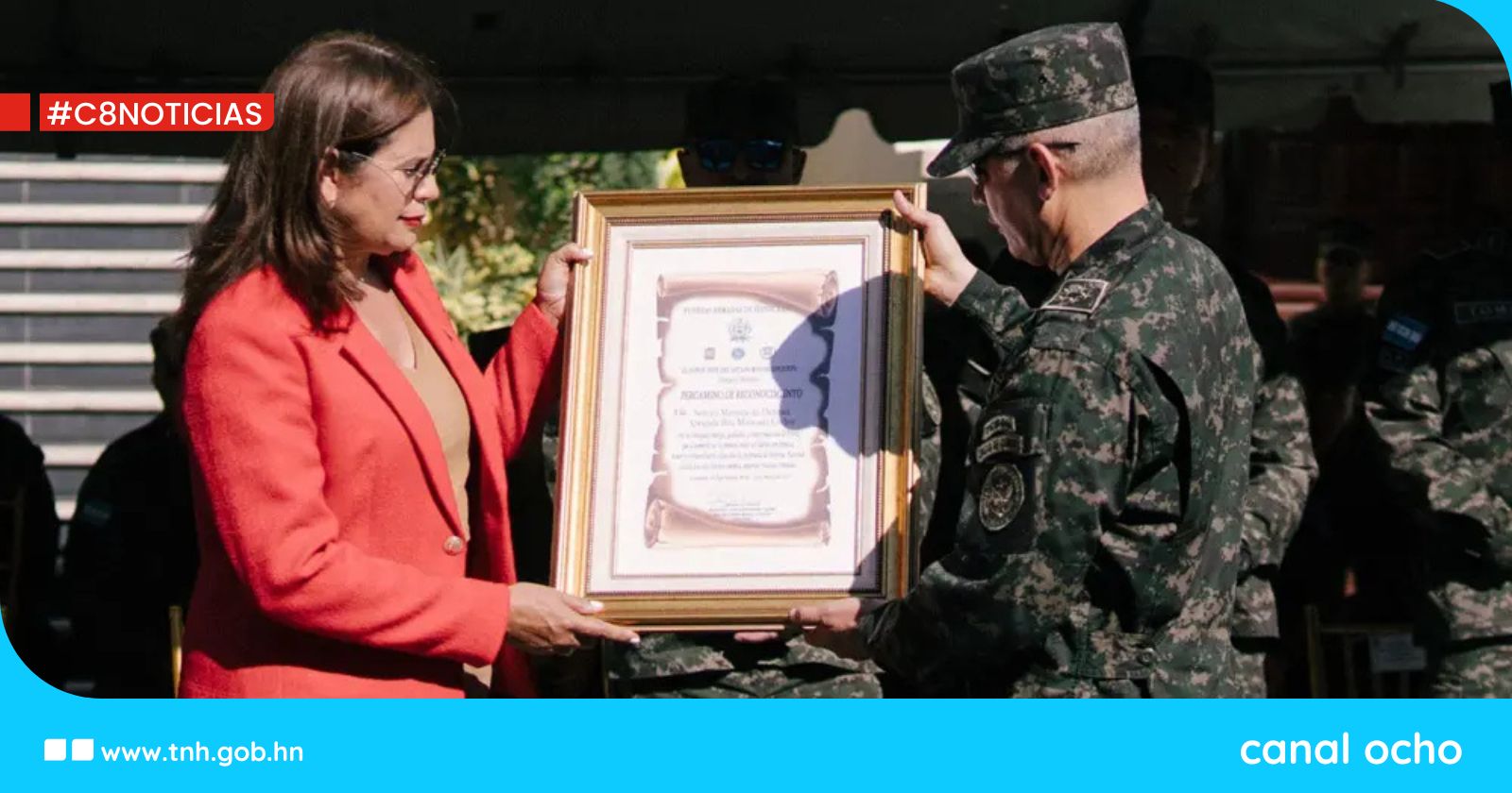 Rixi Moncada recibe reconocimiento de las FF. AA. y destaca logros en lucha contra el narcotráfico
