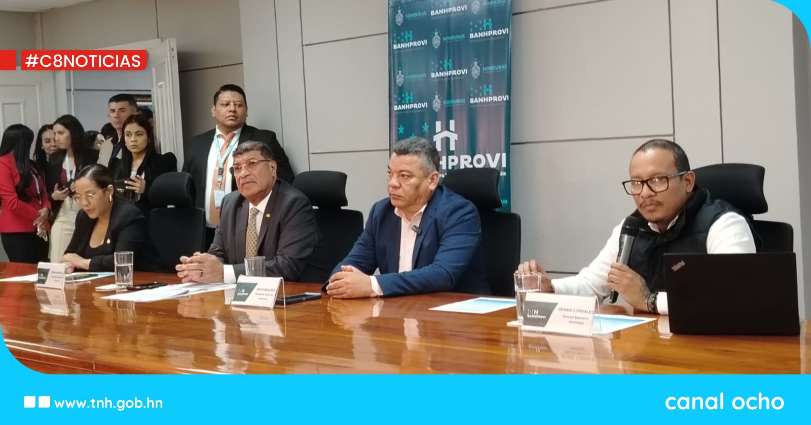 Lanzan estrategia de créditos para hondureños migrantes retornados