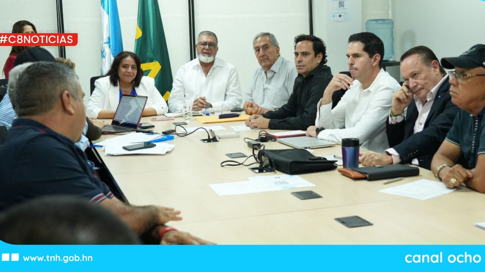 CANAL 8 WEB (1)