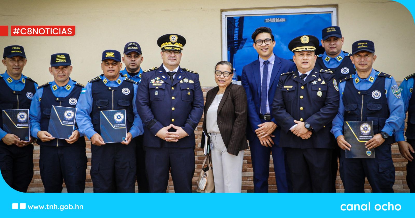DPI celebra el Día del Policía con ascensos y condecoraciones en Tegucigalpa