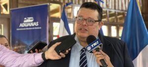 subdirector de Aduanas