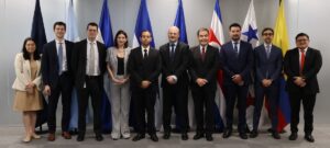 Foto oficial reunión FMI y CNBS