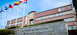 evaluará temas administrativos y financieros