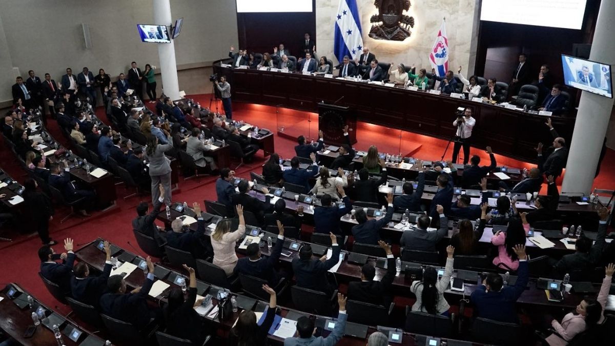 Mas de 180 contratos de infraestructura aprueba el CN