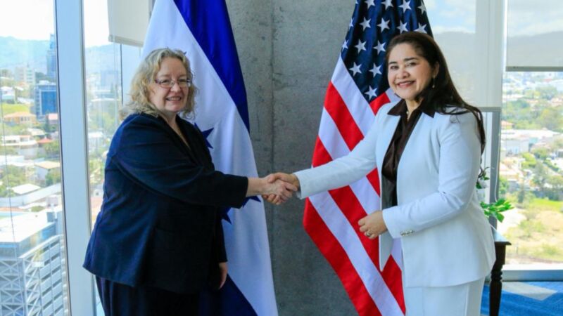 Honduras y Estados Unidos refuerzan cooperación económica en reunión bilateral