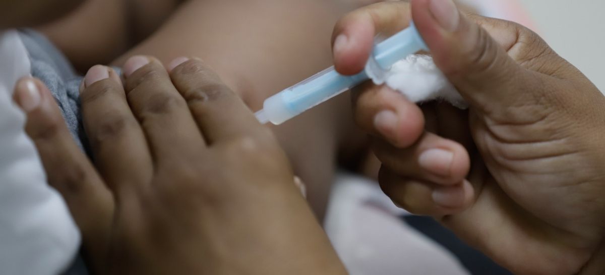 Inician aplicación de la vacuna SRP para menores de 6 a 11 meses