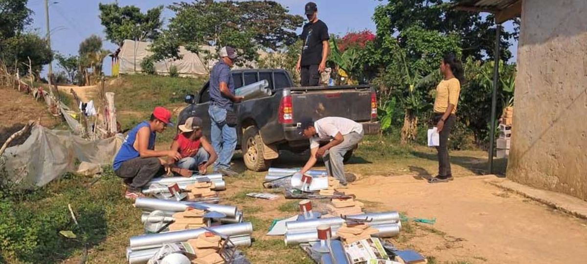 Cantarranas impulsa salud y ahorro con entrega de estufas tipo “2×3”