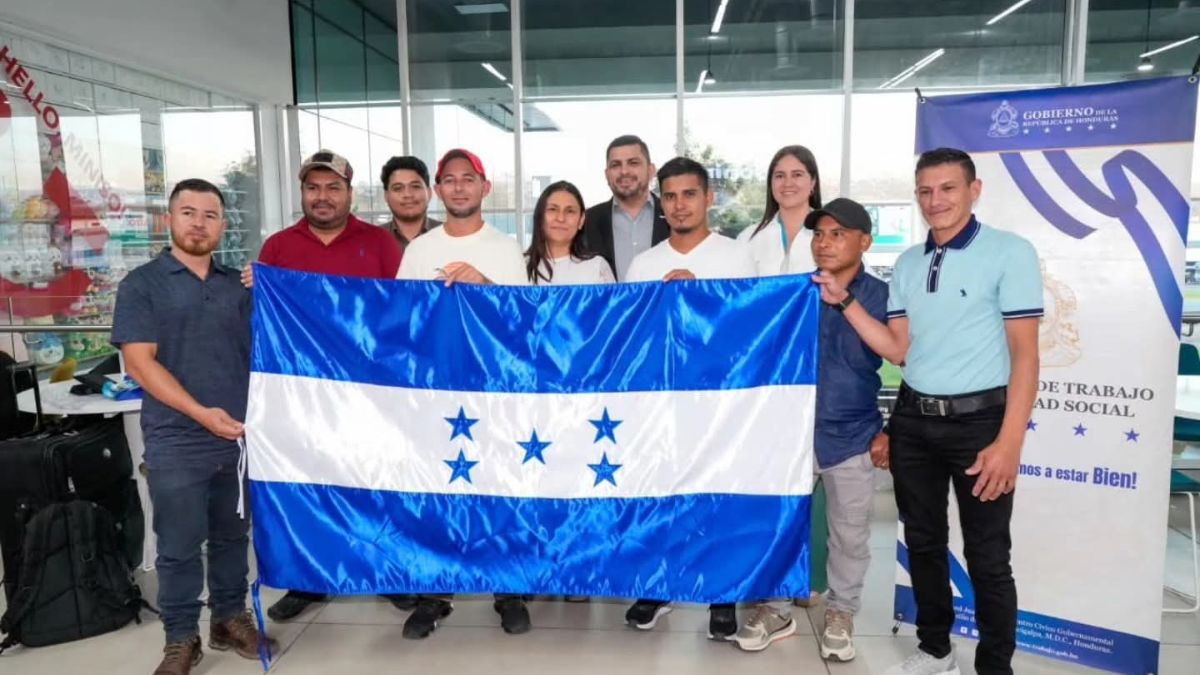 Hondureños viajan a España con empleo temporal seguro y gratuito