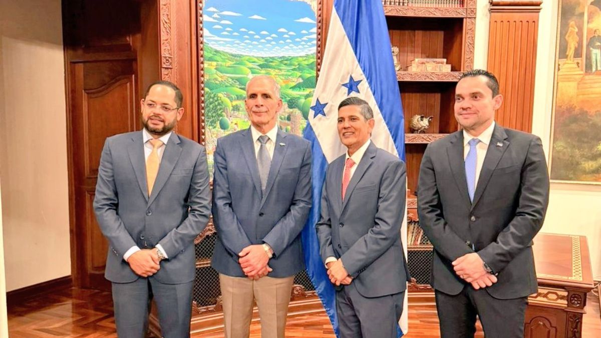 Consejo Nacional de Defensa y Seguridad impulsa reformas para combatir el crimen organizado