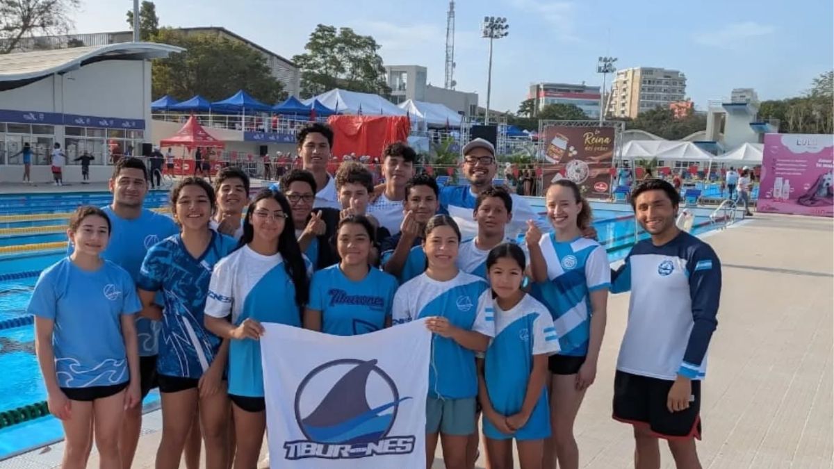 Nadadores de Honduras conquistan medallas en el Abierto de República Dominicana