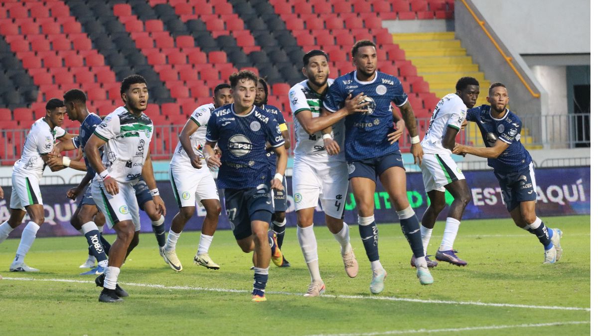 Motagua mantiene la cima por su parte el Victoria se hunde en el sótano de la tabla