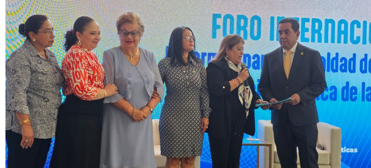 Política y mujeres