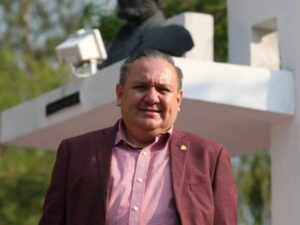 Octavio Pineda Analista