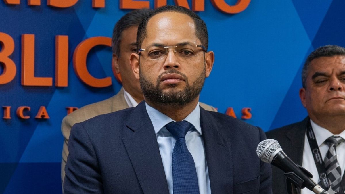 Fiscal General advierte sobre acciones penales tras juicio político