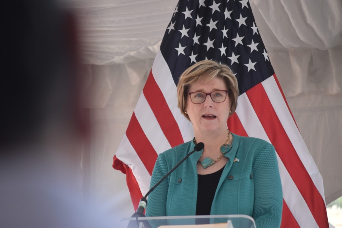 Dogu deja la embajada de Estados Unidos en Venezuela