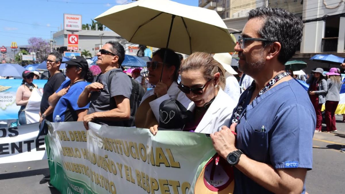 Sesal hace un llamado a médicos para regresar a puestos de trabajo