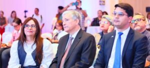Autoridades de la ENEE y el BID