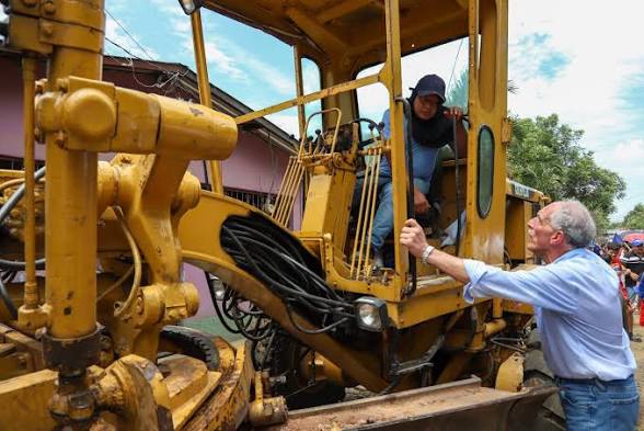 Gobierno anuncia llegada de maquinaria destinada a las alcaldías