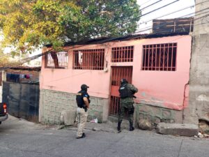 Allanamientos y capturas contra miembros de estructuras criminales