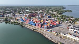 Contenedores en las aduanas 