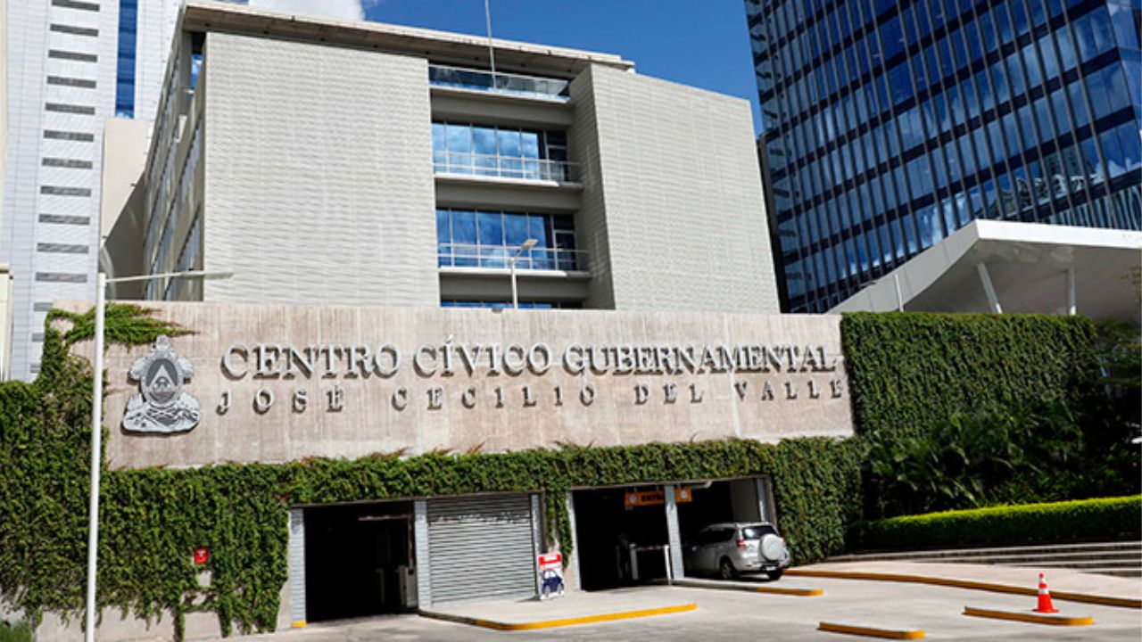 Instituciones públicas aplicarán teletrabajo para reducir consumo de combustible