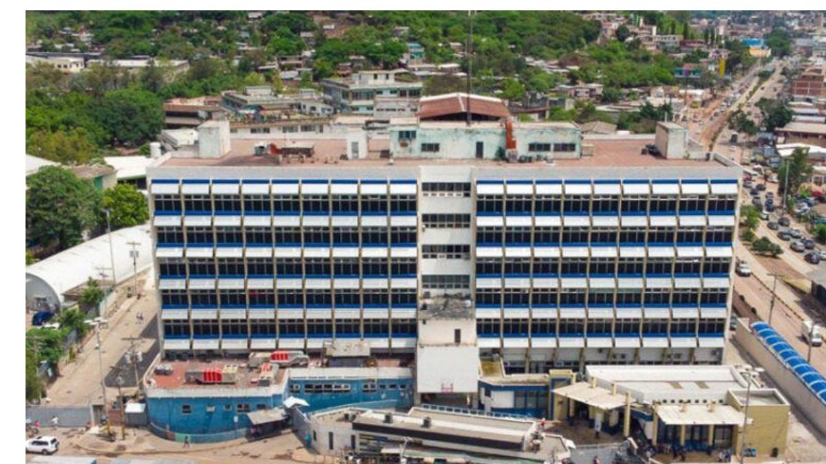Hospital Escuela atiende 1 de cada 10 hondureños y sufre fuga de médicos