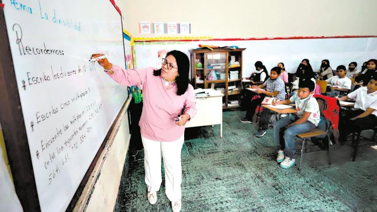 Poder Ejecutivo y Legislativo brindan apoyo al incremento salarial a maestros