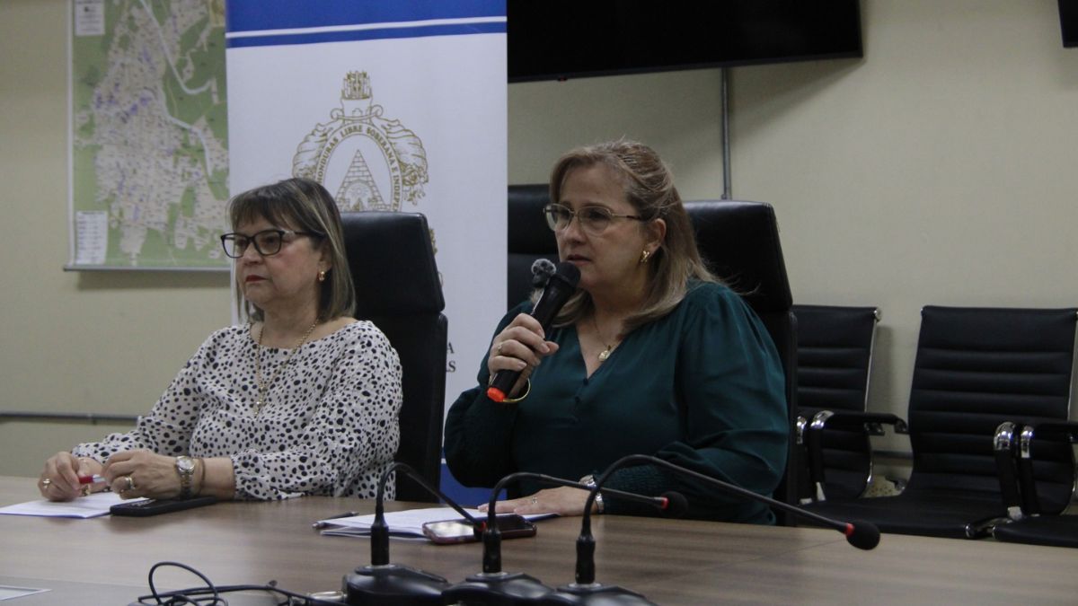 Salud llama a vacunar a la niñez y aclara casos en investigación